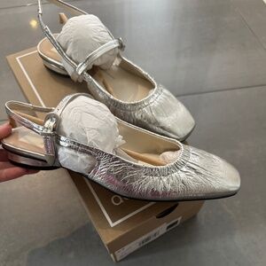 Dolce Vita Peaty silver shoes size 6.5